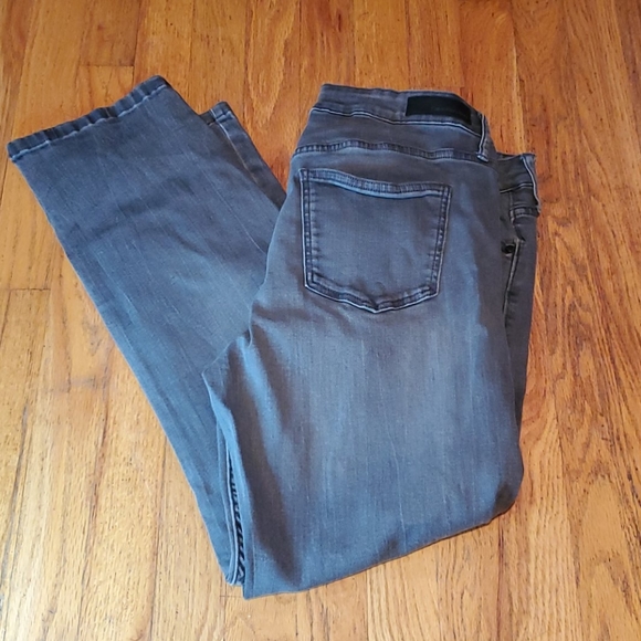 Size 14 Calvin Klein Jeans Gray Slim Boyfriend - Picture 2 of 8